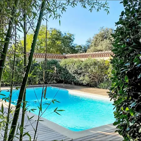 La Bastide De * Nîmes