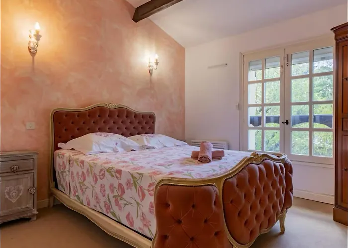 La Bastide De La * Nîmes